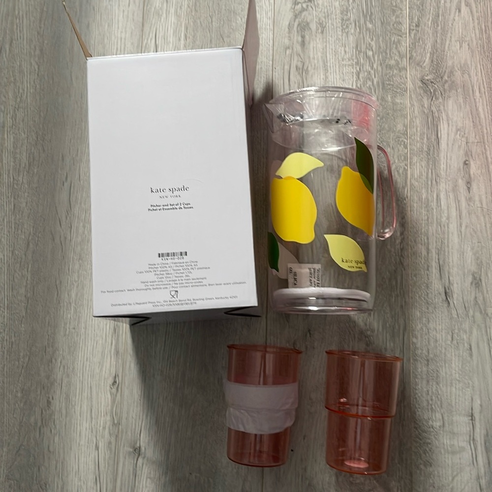 Kate Spade pitcher set with 2 cups new in box